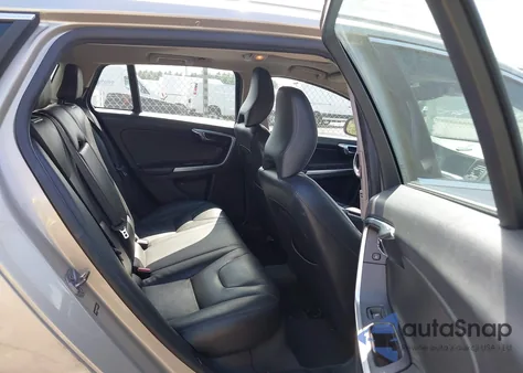 2017 Volvo V60 T5 Premier from USA, damaged, VIN YV140MEKXH1332451